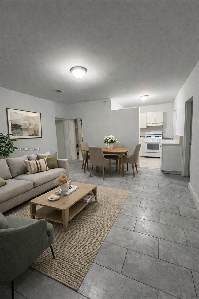 Photo - 413 NW 33rd St Unit A