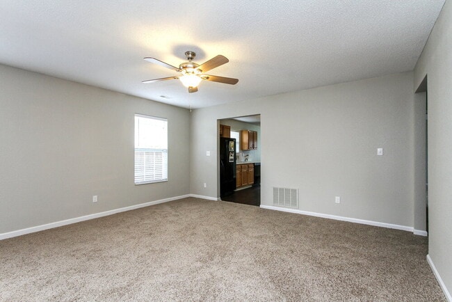 Photo - 652 Locust Grove Ln