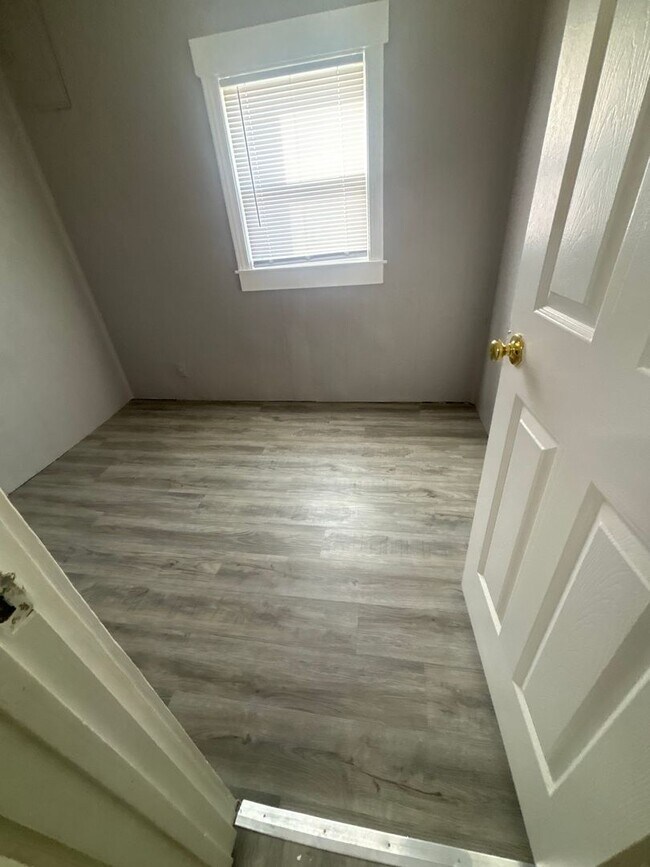 Photo - West North St Unidad Lower