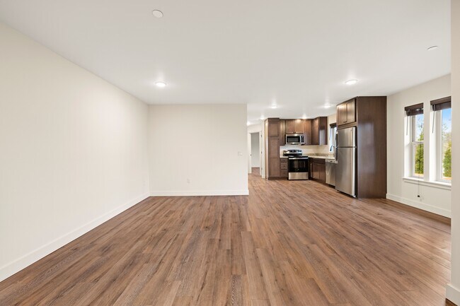 Livingroom - 1335 SE Jetty Ave Unit A5