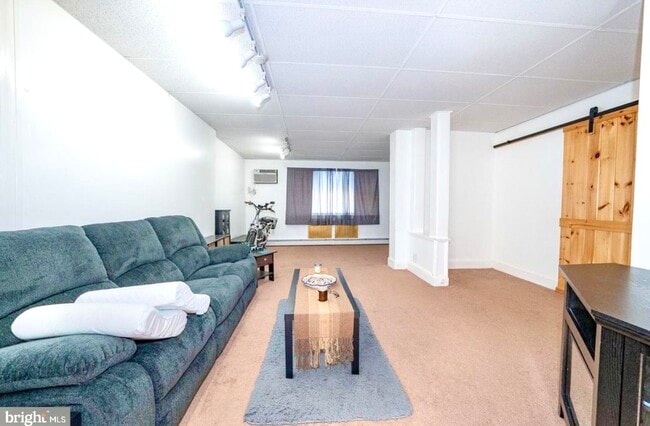 Photo - 206 E Hinckley Ave
