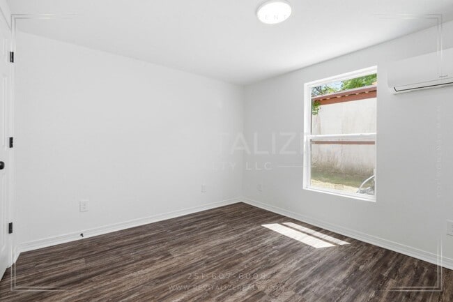 Photo - 377 Tuttle Ave Unit 377 Tuttle Ave B