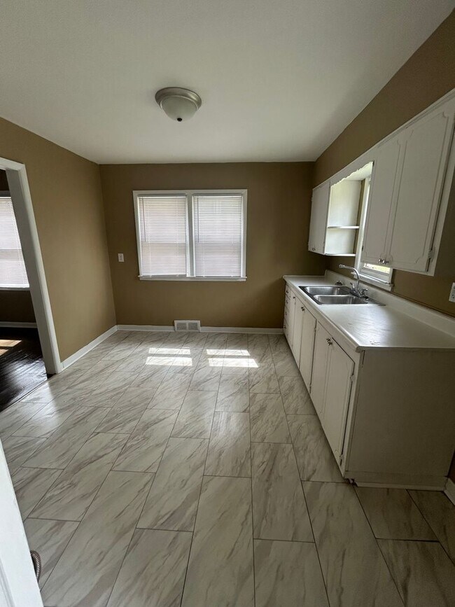 Photo - 1116/1118 N Union St Duplex Unit 1116 N Union Street