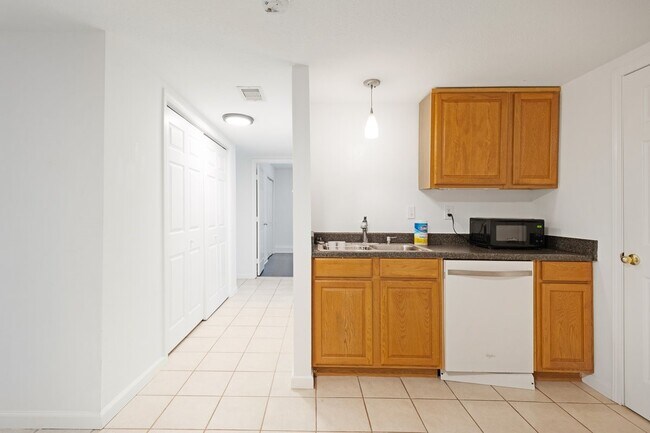 Photo - 1217 Market St