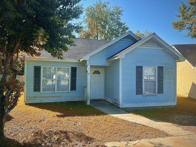 Building Photo - 5 Kensington Cir