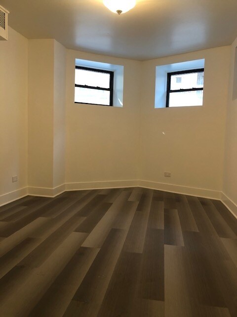 Photo - 450 W St James Pl Unidad garden