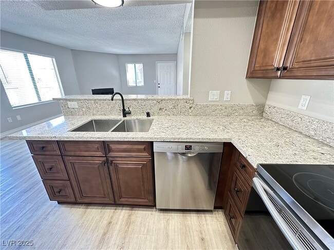 Building Photo - 1575 W Warm Springs Rd Unit 413 Rental