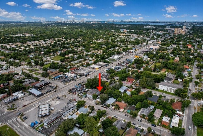Building Photo - 7815 NW 5th Ct Unit 2