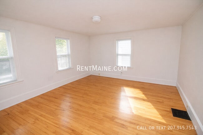 Photo - 17 Margin St Unit 2