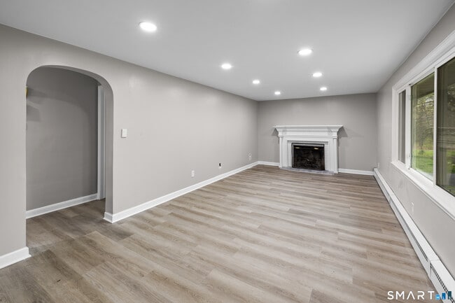 Photo - 110 Greenwood Dr