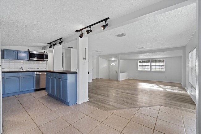 Photo - 3411 NE 52nd Ave