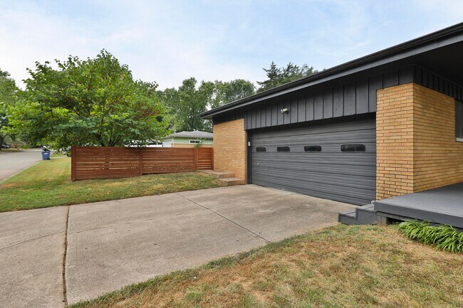 Photo - 1936 E Greenwood St