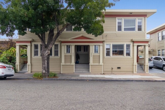 Building Photo - 3818 Opal St Unit 3818
