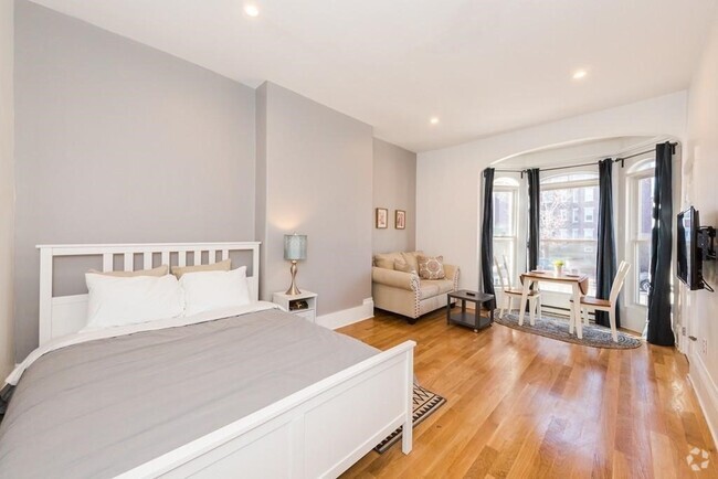 Building Photo - 50 Magazine St Unit 1 Rental