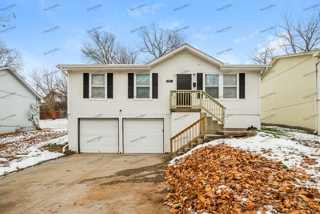 Building Photo - 1927 Jackson Ave