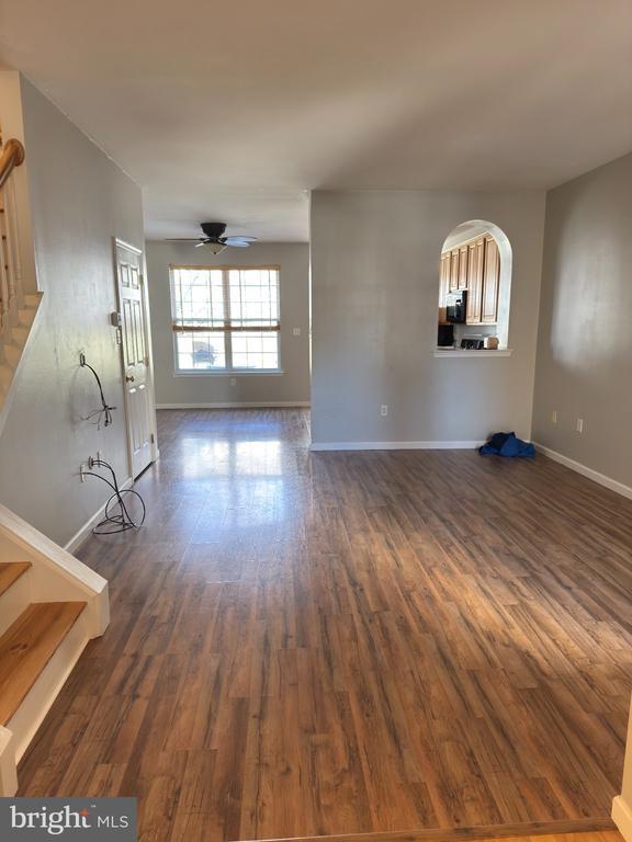 Photo - 106 Country Ln