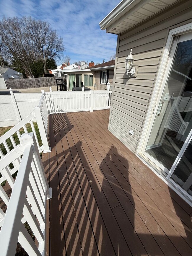 Photo - 3 Bedroom 1 1/2 Bath House