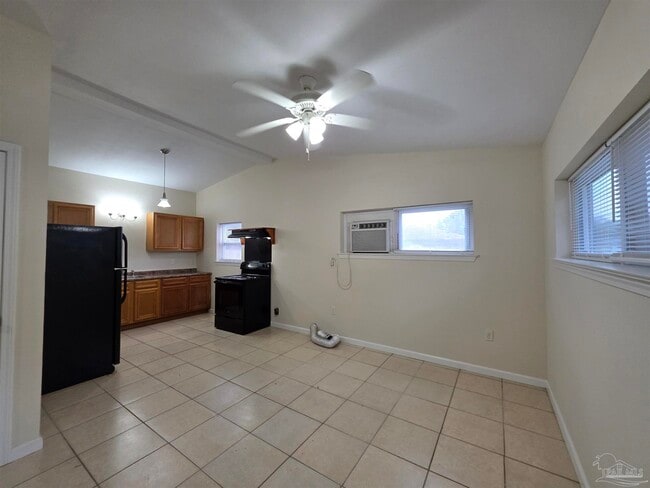 Photo - 604 N 70th Ave