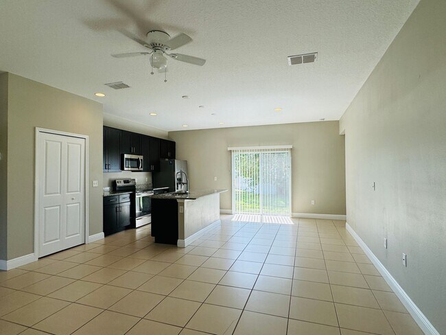 Photo - Incredible 4 Bedroom, 2 Bathroom Home in P...