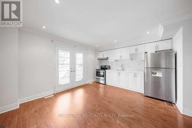 Photo - 33 Talbotshire St