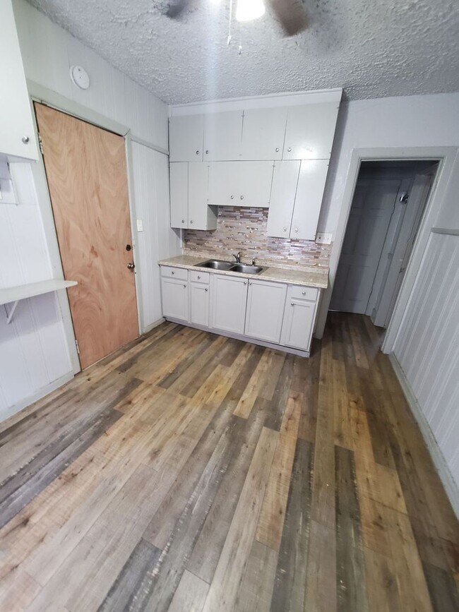 Photo - 2539-2541 N 44th St. (Duplex) Unit 2539 Lower