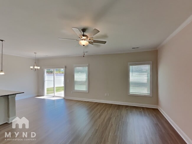 Photo - 158 Brixham Lp