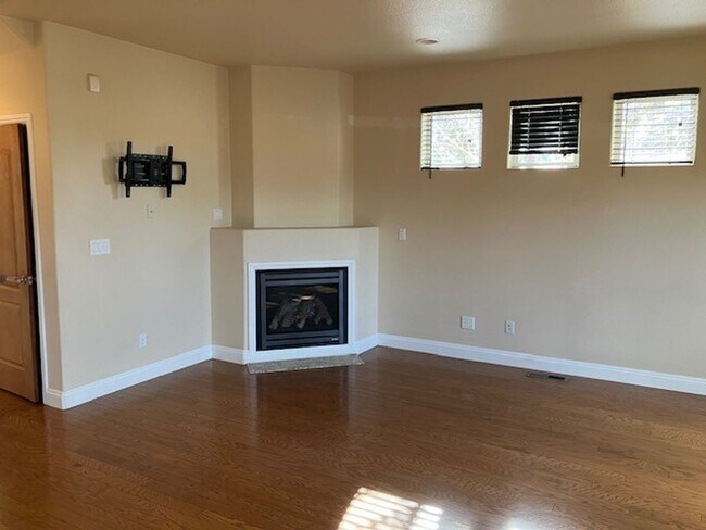 Photo - Tw Level Southwest Reno Townhome