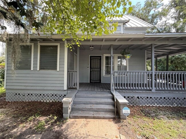 Building Photo - 2523 NW 6th St Rental