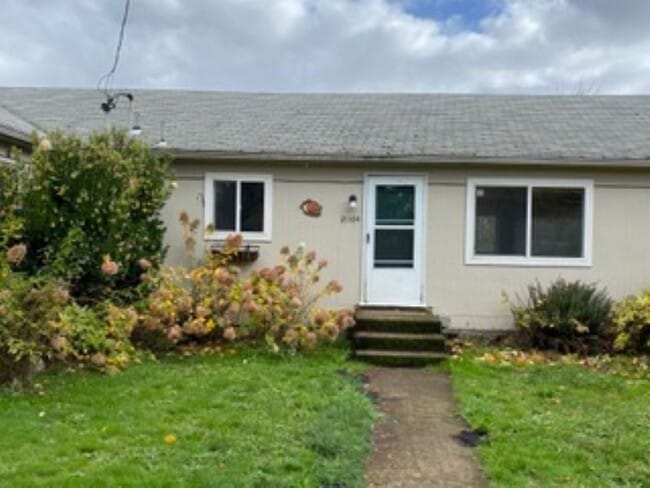 Photo - 21100-21106 NW Reeder Rd Unidad 21104