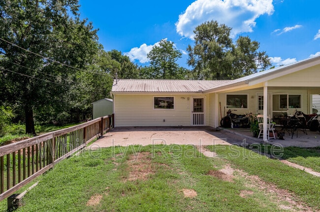 Photo - 4 Rainbow Dr Unit A