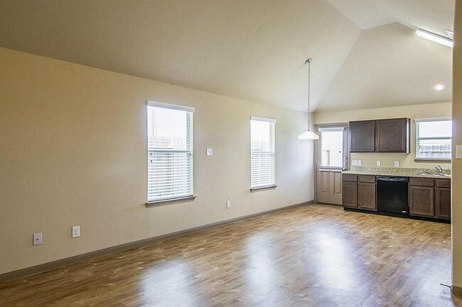 Photo - 5815 S Brenwood Dr