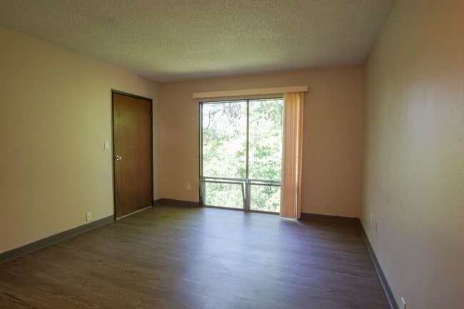 Photo - Top Floor One Bedroom Near OHSU Ready Early January! Unidad 312