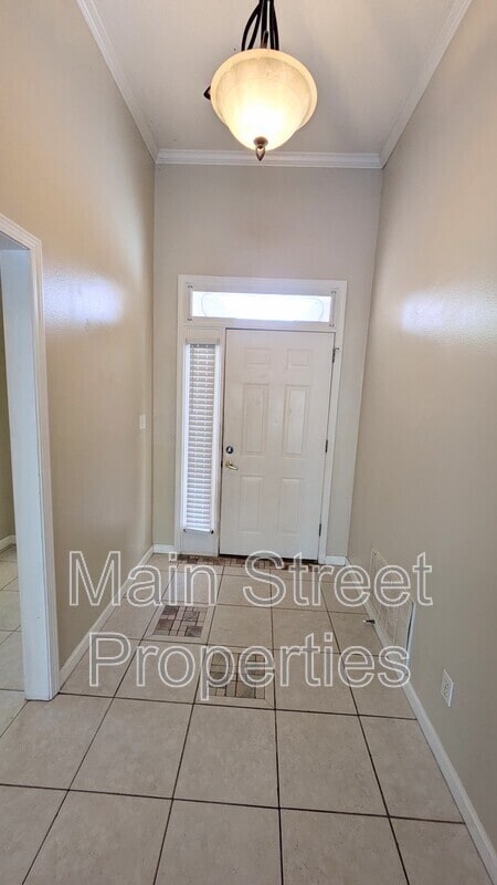 Photo - 1612 College Pkwy