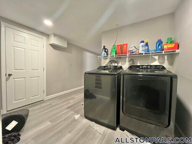 Photo - 66 Quint Ave Unidad 1