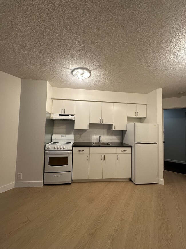 Building Photo - PT 314 Unit 314