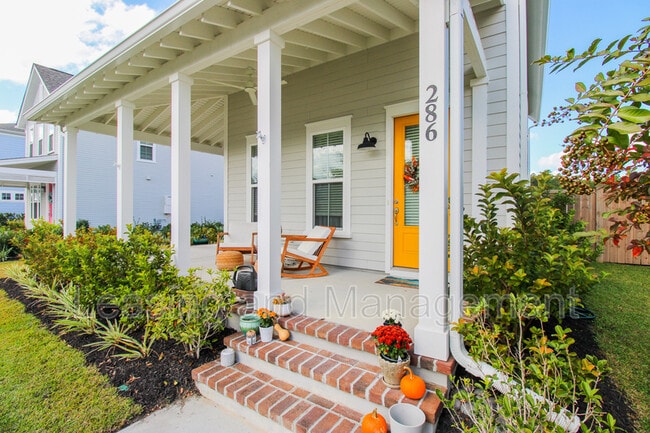 Photo - 286 Great Lawn Dr