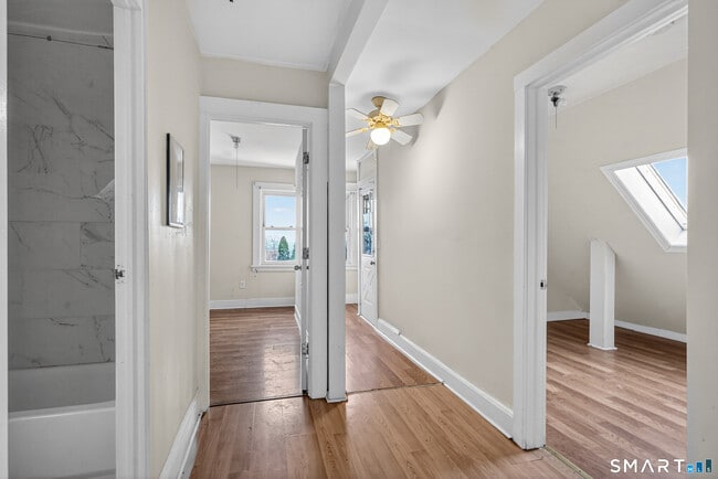 Photo - 361 Ridgefield Ave Unit 3