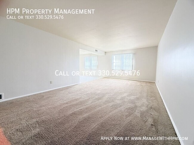 Photo - 3310 Warrensville Center Rd Unit MT-404