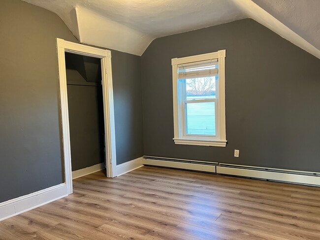 Photo - 16 Tuxedo Ave Unit 3 2BR + Bonus Room