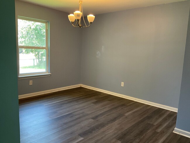 Photo - Welcome to this perfectly situated 3-bedroom, 2-bathroom home in the heart of Jacksonville.