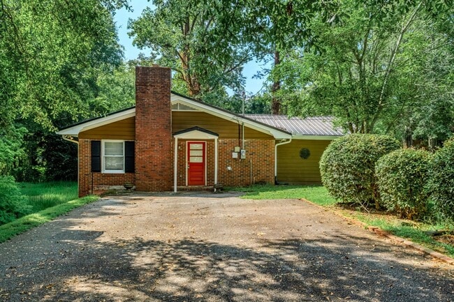 1380 Ivywood Dr