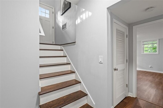 Photo - 3334 Romelie Dr