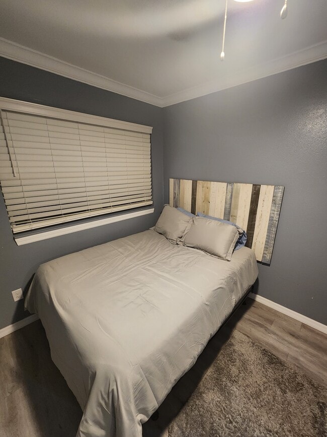 Photo - 1002 Brothers Ave.