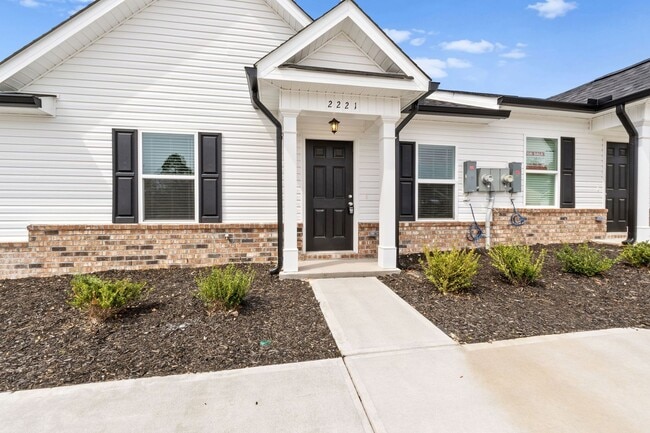 Photo - 2221 Archer Ln