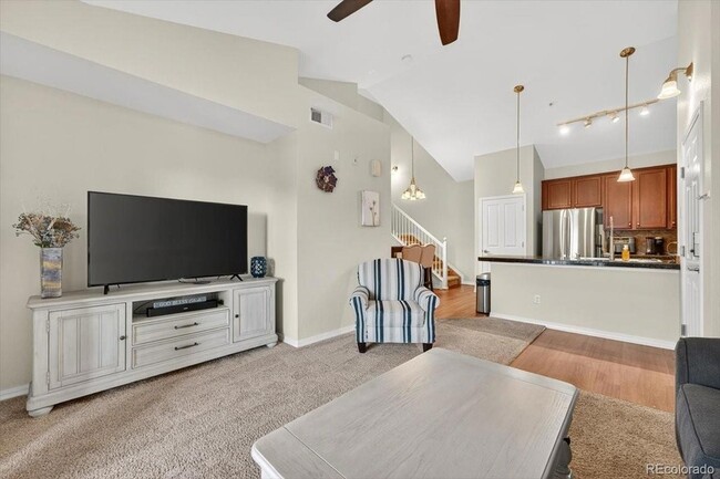 Photo - 10061 W Victoria Pl