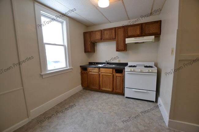 Photo - 26 N Broadway St Unit 1S