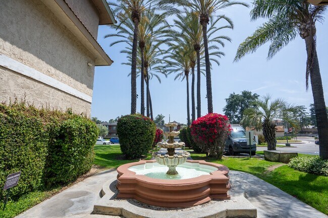 The Medici at South Hills-3-X3