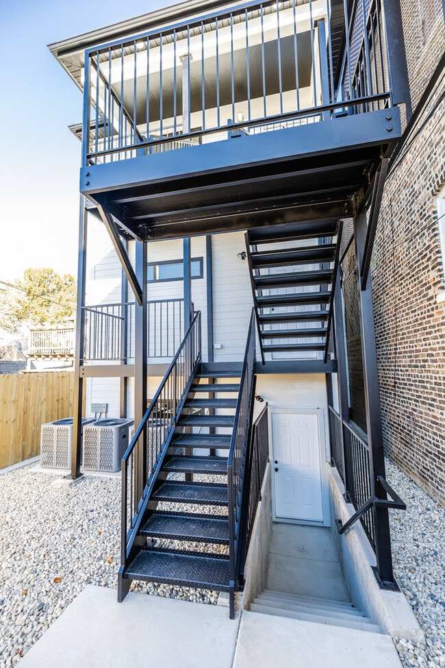 Photo - 2949 W 25th Pl Unidad 3