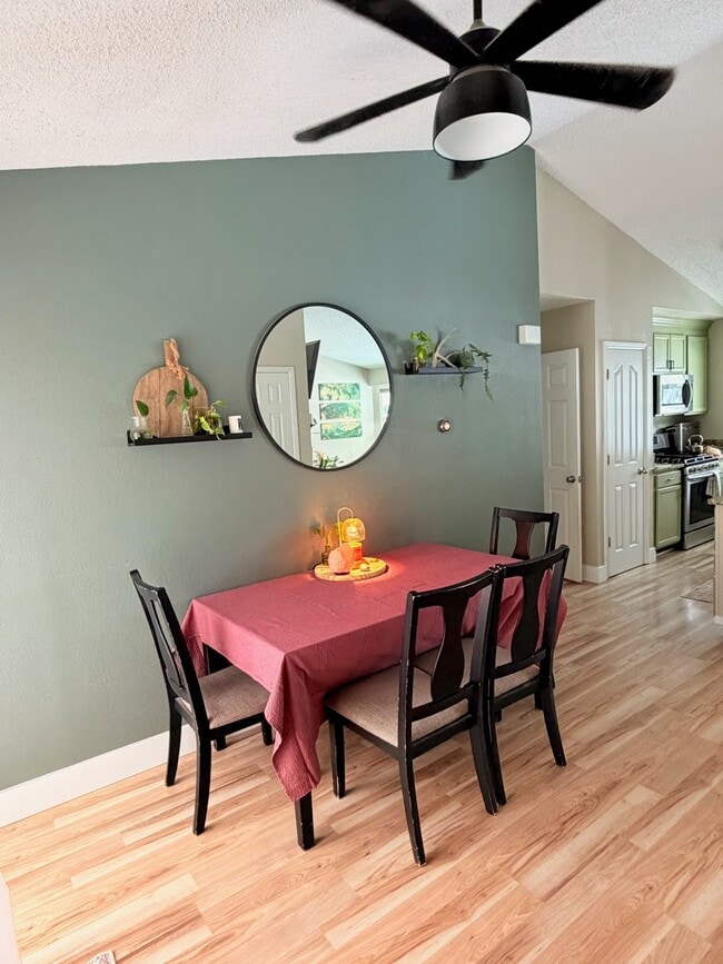 Photo - 5955 Wisteria Dr