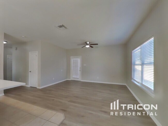 Photo - 21214 Peachvine Ln